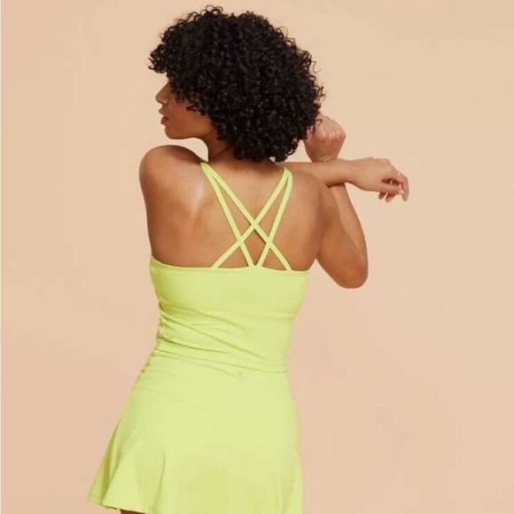 Blogilates Strappy Tank Limeade NWT - Picture 2 of 5